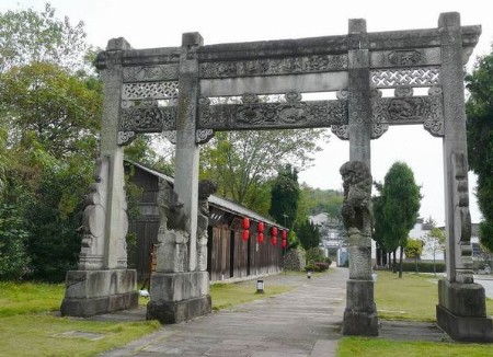 黃山,翡翠池,宏村,西遞,古城巖,屯溪老街 三日游